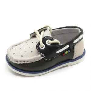 Мокасины на шнурках